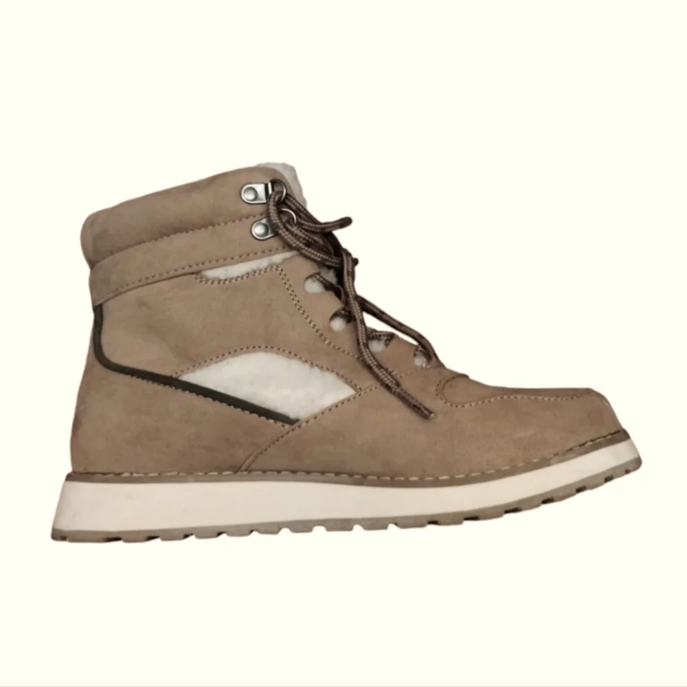 OLD NAVY Water-repellent Hiking Boots Faux Suede 9 Women's Footwear